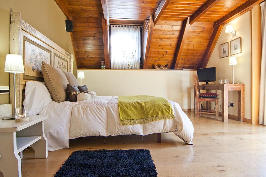 Casa Lola Pirene Vakantiehuis *